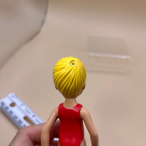 Barbie Club Chelsea Blonde Molded Hair 5 1/2 in Tall Swimsuit 4 Hearts - Picture 6 of 8